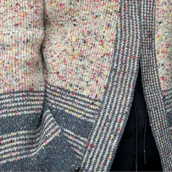 Vintage & Unique! Multicolor Knit Wool Cardigan with Belt - Picture 9 of 9